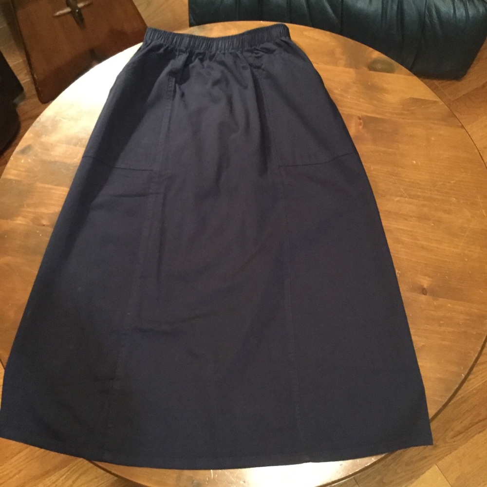 BFA Classic Navy Skirt with pockets